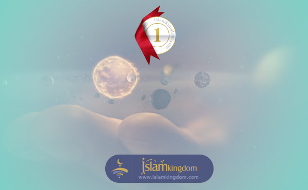 أول إنسان يهبط على سطح القمر بقدميه رائد الفضاء الأمريكي <b>نيل آرمسترونج</b>.